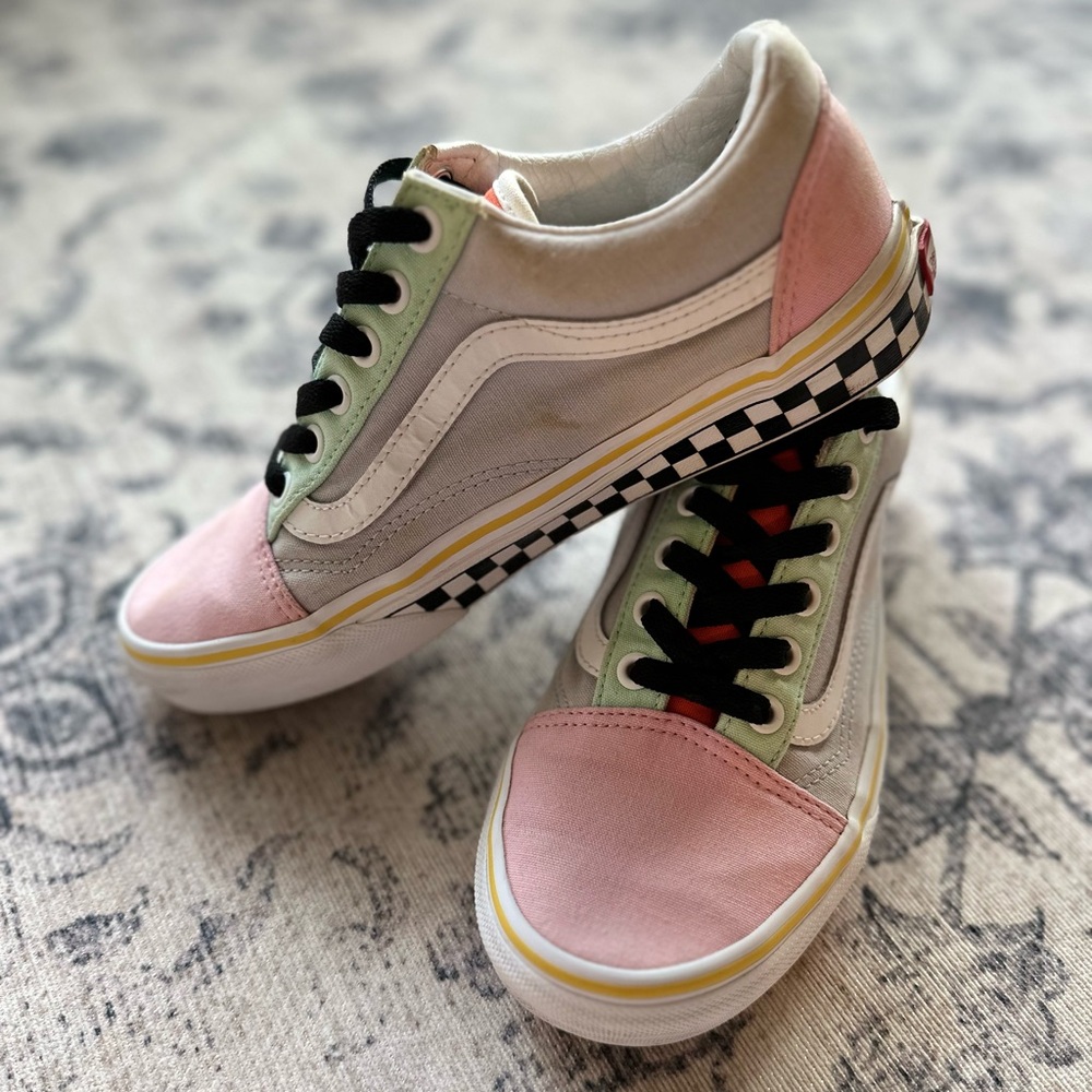 Vans colorblock shoes size 7.5